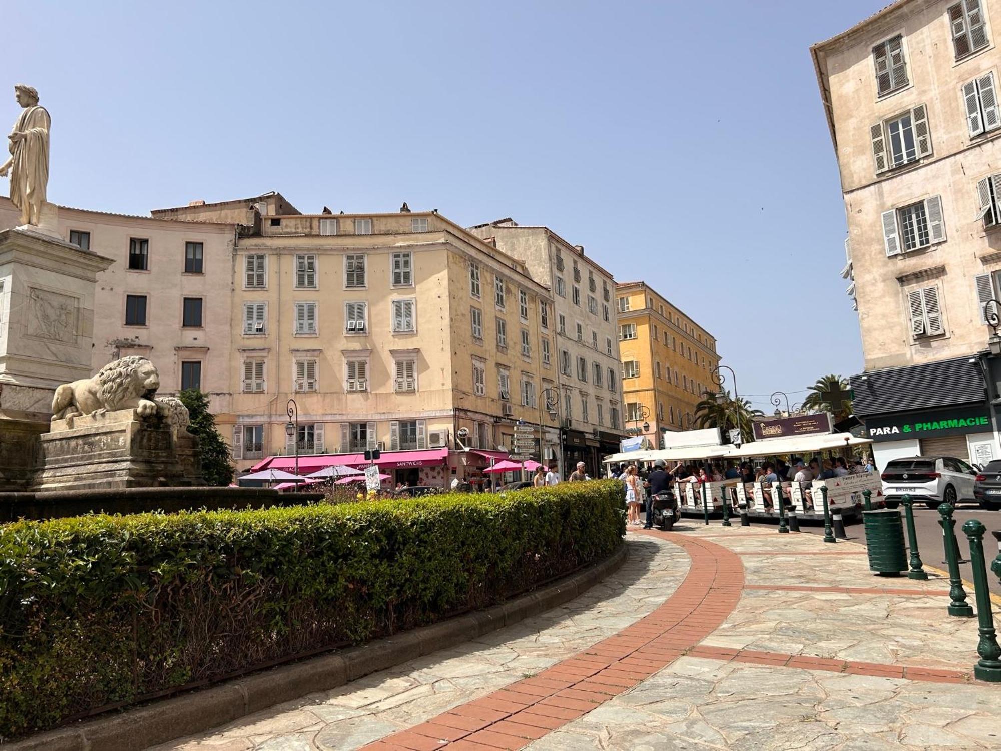 Appartement Cosy Centre Ajaccio 阿雅克肖 外观 照片